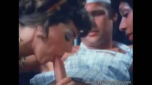 80s Retro Blowjob - Vintage Double Blowjob For The Cook - XVIDEOS.COM