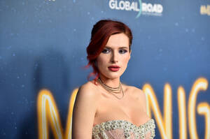 Bella Thorne Naked Lesbian - Bella Thorne''s Directorial Debut Will Be An \
