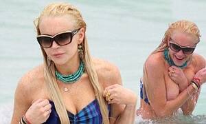 naked lindsay lohan miami beach - Lindsay Lohan - Latest news, views, gossip, photos and video - Page 15 |  Daily Mail Online