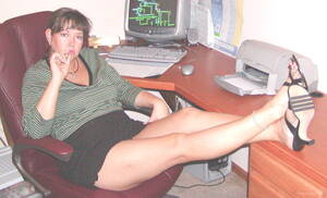 mature topless secretary - 