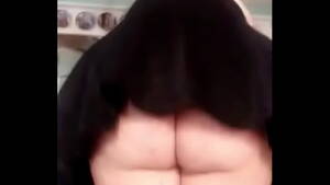 bbw skirt pussy - Bbw in skirt bending over flashing monster pussy at you - XVIDEOS.COM