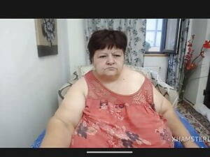 fat granny flashes - Bbw granny flash shaved pussy | xHamster