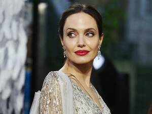 Facial Porn Angelina Jolie - Why Does Angelina Jolie Want a New Judge in Her Divorce? | Vanity Fair