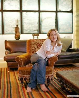 Gillian Anderson Lesbian Porn - Gillian Anderson in her London home