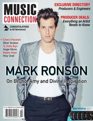 At Play Men Enio Dastto - Page 1 !\