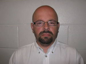 New Bern Porn - TSA: Child porn suspect was top officer