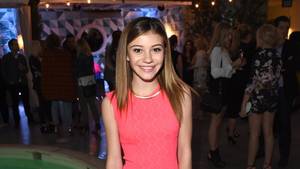 G. Hannelius Good Luck Charlie Porn - Meet Disney Star G Hannelius: 'Dog With a Blog' Actress, Tech Entrepreneur  & Nail Art Guru!