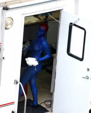 Mystique X Men Porn - Jennifer Lawrence fully nude with Mystique makeup on the X-Men set in  Montreal Porn Pictures, XXX Photos, Sex Images #3234699 - PICTOA
