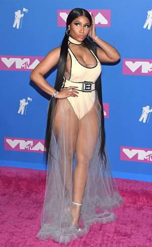 Nicki Minaj Tits - Nicki Minaj's Most Iconic Looks Throughout Her Career