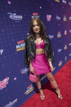 Kelli Berglund Sexy Porn Dance - On Saturday (April 30, 2016), the 2016 Radio Disney Music Awards (
