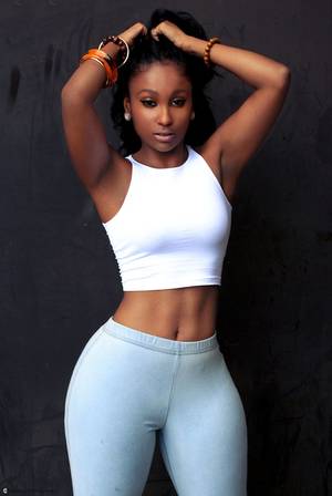 black cameltoe nude - Dark skinned women are beautiful: Photo goal hips
