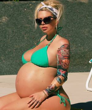 Jenna Jameson Pregnant Porn - It felt like forever ago that former porn star-turned-disaster Jenna Jameson  announced her fiancÃ© Lior Bitton had knocked her up with her third child.