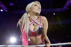 Aj Lee Hardcore Porn - 5 female wrestlers who have had a troubled past