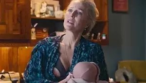 Gillian Anderson Nude Naked Porn - Gillian Anderson Nipple in Season Four Premiere of Sex Education! - The Nip  Slip