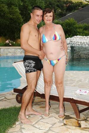 Granny Bikini Porn - Granny Bikini Porn Pics & Naked Boobs Photos - BoobsGirls.com
