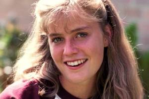 Elisabeth Shue Forced Sex - Then: Elisabeth Shue Shue's first movie role was in 1984's \