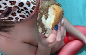 Brazilian Shit Eating Porn - Brazilian eats shit sandwich - ThisVid.com