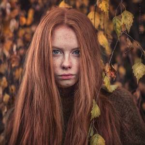 Autumn Curly Redhead Porn Videos - Red hair, autumn leaves and freckles.