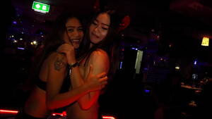 Bangkok Street Walk - BabyDolls Agogo in Walking Street Pattaya - XVIDEOS.COM