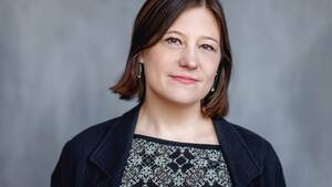 Australian Amateur Porn Lisa Edmonds - Tell It to the Bees (2018) - News - IMDb