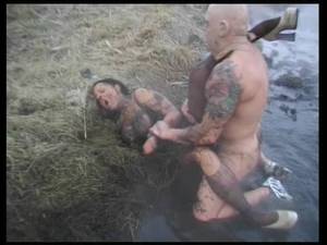 blowjob in mud - 