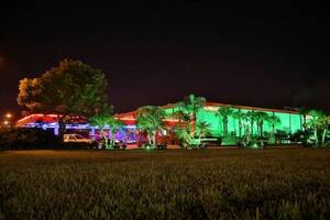 Miami Strip Club Porn - How The Biggest Strip Club In America Grinds