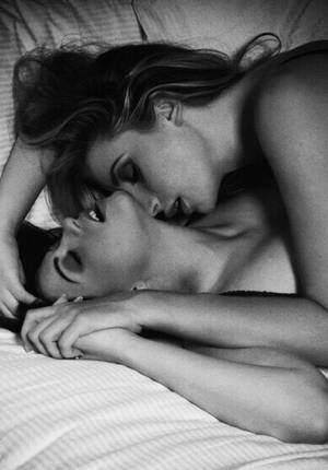 black lesbian sex art - soexpressed: awe lesbian sex soexpressed - Let's change the porn