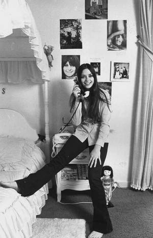 Angela Cartwright Porn Videos - 808196