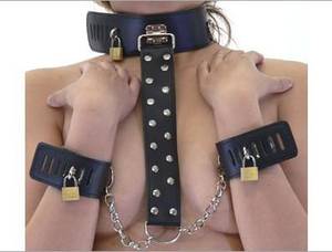 Couple Sex Toys - Adult / Couple Sex Toys Porn Game Sets Leather Metal Collar Arm Circle Sex  Sling Sex Slaves Shooting Games Online Fighting Games Online From Beinu, ...