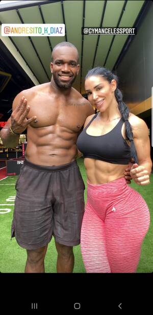 Iggy Azalea Porn Bbc - Omg looks like espana927 support BBC movement , what do you think? :  r/ThickFit