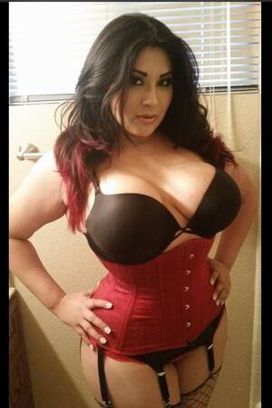 indian big tits corset - Curvy hottie with big tits in a corset - Freakden