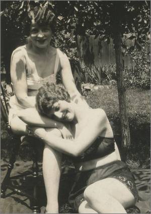 1920s Vintage Lesbians - Homo History: Vintage Lesbian Couples