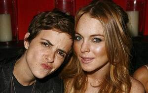 Hot Lesbian Threesome Lindsay Lohan - BBC jokes about Lindsay Lohan 'reinforced lesbian stereotypes'
