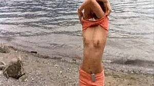 naked girls toon smallville - Lois from Smallville aka Erica Durance nude - XNXX.COM