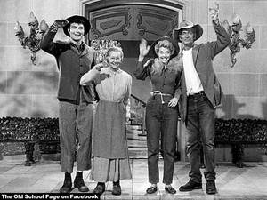 Granny Beverly Hillbillies Porn - Donna Douglas Pics â€” See Photos Of 'Beverly Hillbilliesâ€ Ella May Clampett