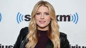 Katheryn Winnick Porno - 'Vikings' Star Katheryn Winnick Warns Against Ukraine War Fatigue