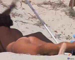beach nude italy - Nudists Couples and Women Filmed at the Beach
