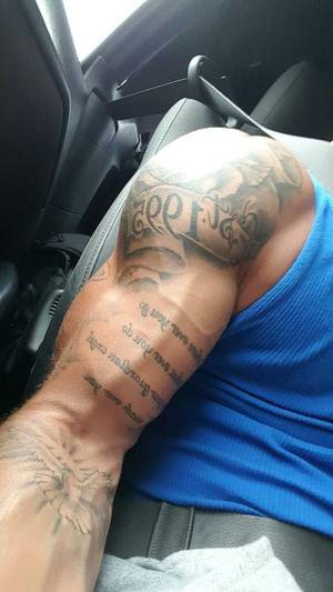 cute black tattoo - Beautiful Tattoos, Beautiful Men, Strong Arms, Tatoo, Porn, Gay, Tattoos,  Cute Guys, Nice Tattoos