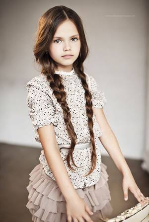 Baby Russian Girl Porn - This little Russian girl (Elle cover at the age of ten) is just too  beautiful - Sofisty HairStylE