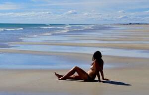 australian nude beach sex - Cable Beach nudists battle to maintain their lifestyle after tourist boom |  Daily Mail Online