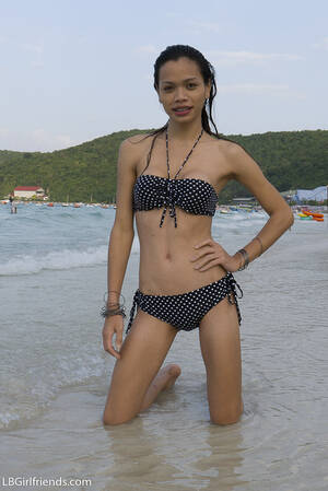 ladyboy gf bikini - Candid pics of Ladyboy Wicky