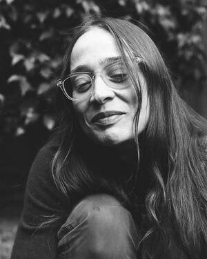 Blackmail Mom Porn Glasses - Fiona Apple Is Still Calling Bullshit