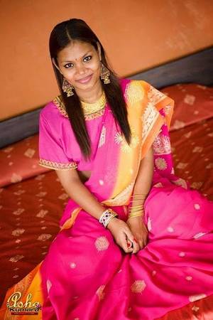 indian girls porn first time - indian porn girl without dress enjoy first time her nude tits showing n  round navel cleavages lying then naughty guy capture hot sex images.