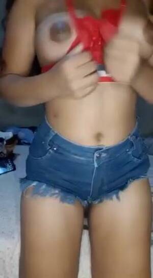 novinha se exibindo na cam 2 web - Novinha se exibindo 2 2