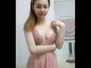 Cute Viet Porn - Cute Vietnamese on cam - XVIDEOS.COM