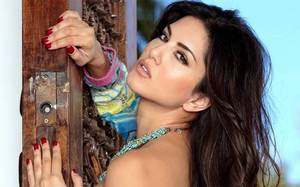 Bollywood Bangla Porn - The porn-star-turned-Bollywood-actress is turning heads with the trailer of  her documentary, Mostly Sunny Leone.