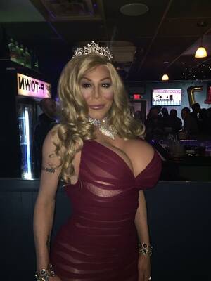 Mariah Carey Monster Porn - Sharon Needles as Mariah Carey for her performance at P Town tonight :  r/rupaulsdragrace