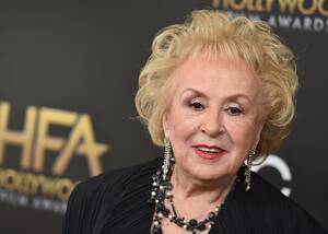 Doris Roberts Porn - People we lost in 2016 | CNN