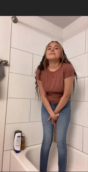 latin girl peeing - Cute Latina Peeing Her Jeans - ThisVid.com