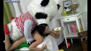 Mascot Porn - Teen brunette gets her cunt penetrated - XVIDEOS.COM
